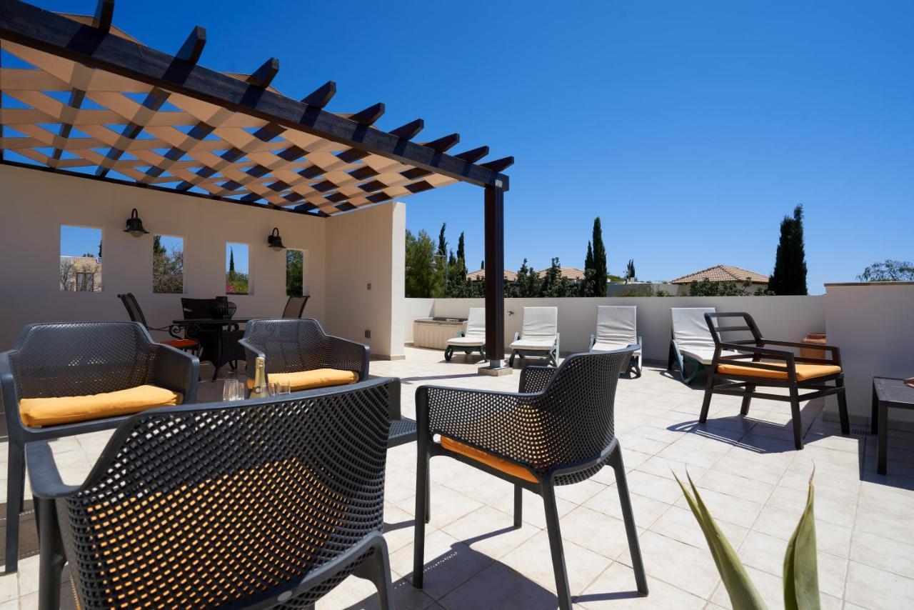 3 Bedroom Villa Madelini With Private Pool, Aphrodite Hills Resort クークリア エクステリア 写真