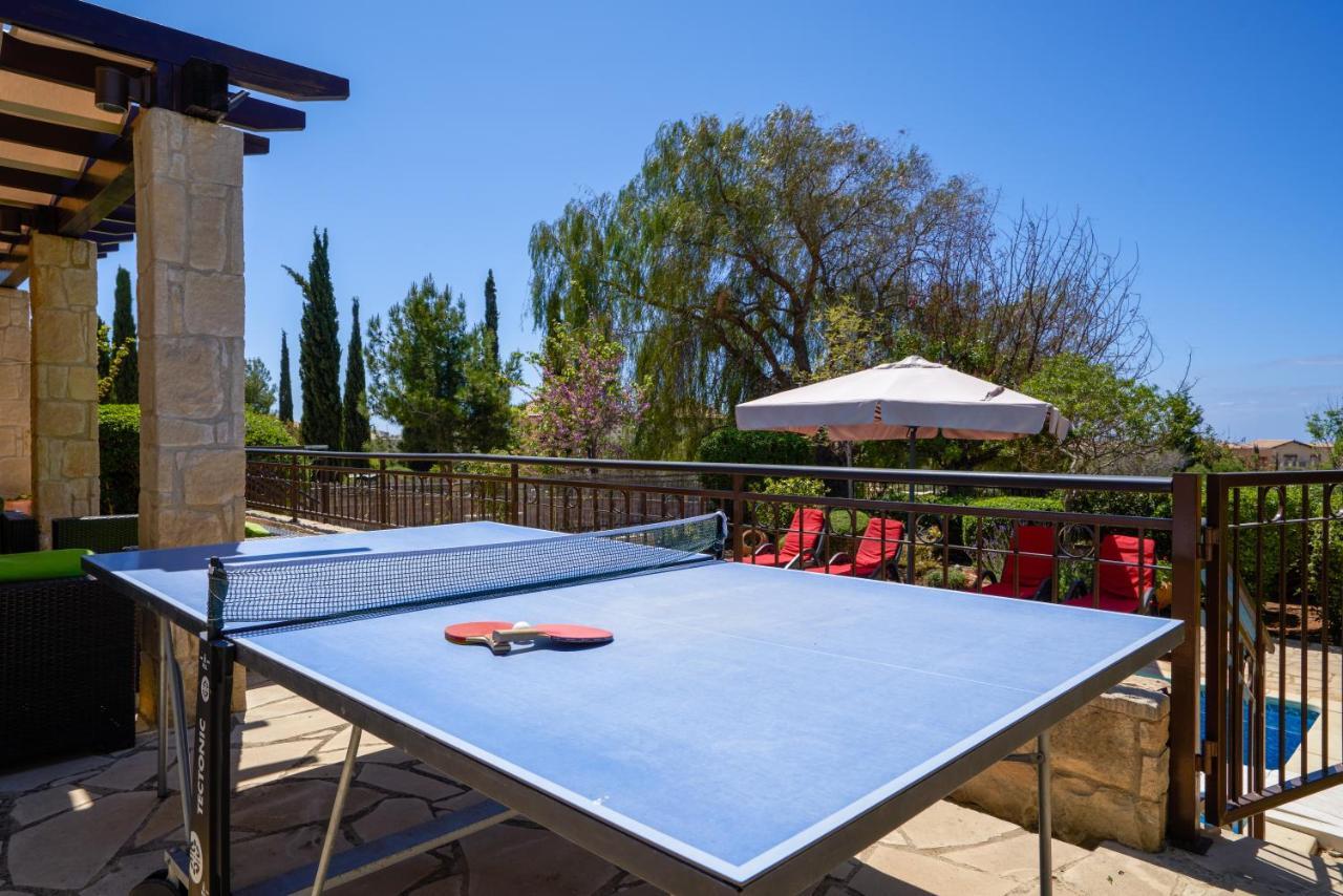 3 Bedroom Villa Madelini With Private Pool, Aphrodite Hills Resort クークリア エクステリア 写真