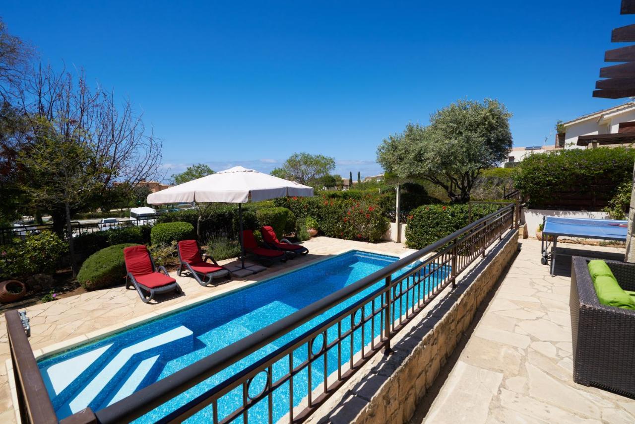 3 Bedroom Villa Madelini With Private Pool, Aphrodite Hills Resort クークリア エクステリア 写真