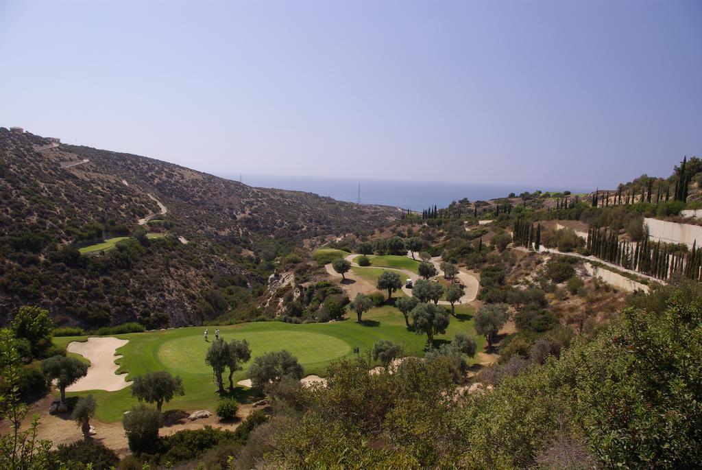 3 Bedroom Villa Madelini With Private Pool, Aphrodite Hills Resort クークリア エクステリア 写真